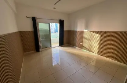 شقة - غرفة نوم - 2 حمامات للبيع في أورينت تاور 1 - أورينت تاور - البستان - عجمان