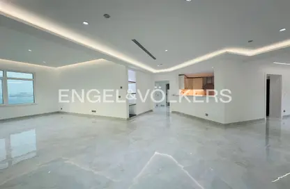 شقة - 3 غرف نوم - 4 حمامات للايجار في الدباس - مساكن شور لاين - نخلة جميرا - دبي