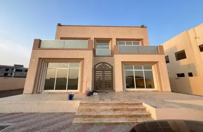 Villa - 4 Bedrooms - 6 Bathrooms for rent in Wadi Alshabak - Dubai