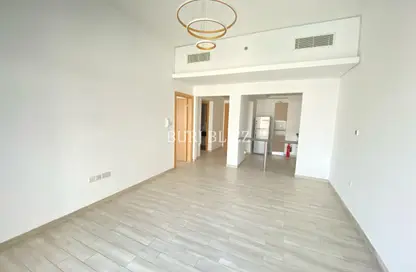 Apartment - 1 Bedroom - 2 Bathrooms for rent in Oxford Residence - Jumeirah Village Circle - Dubai