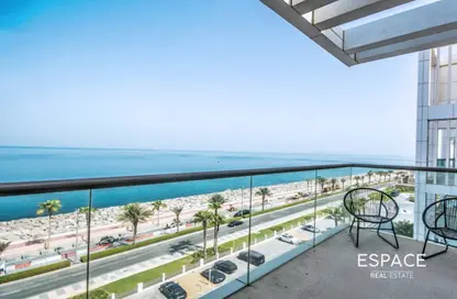 Apartment - 1 Bedroom - 2 Bathrooms for rent in The 8 - The Crescent - Palm Jumeirah - Dubai
