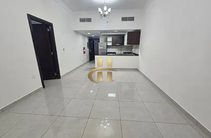 شقة - غرفة نوم - 2 حمامات للبيع في روكين جي 25 - الضاحية 10 - قرية الجميرا سركل - دبي