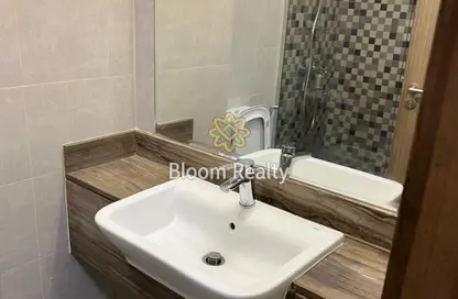 شقة - 1 حمام للايجار في عزيزي بلازا - الفرجان - دبي