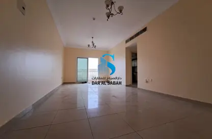 شقة - 2 غرف نوم - 2 حمامات للايجار في مجمع النهدة السكني - النهدة - الشارقة