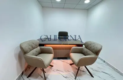 مركز أعمال - استوديو للايجار في ذا كورت تاور - الخليج التجاري - دبي