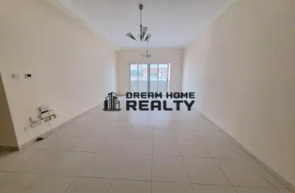 Apartment - 2 Bedrooms - 2 Bathrooms for rent in Al Taawun - Sharjah