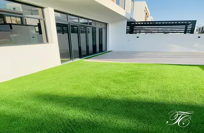 Townhouse - Studio for rent in Jumeirah Luxury - Jumeirah Golf Estates - Dubai