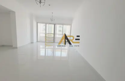 Apartment - 2 Bedrooms - 3 Bathrooms for rent in Muwaileh 3 Building - Muwaileh - Sharjah