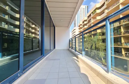 Apartment - 2 Bedrooms - 2 Bathrooms for rent in London Hotel - Mankhool - Bur Dubai - Dubai
