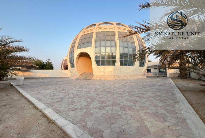 8- BR| Maid | Garden| Villa for Rent in Al Twar 2