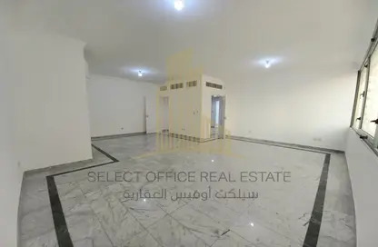 Empty Room image for: Apartment - 3 Bedrooms - 4 Bathrooms for rent in Khalidiya Tower - Khalidiya Street - Al Khalidiya - Abu Dhabi, Image 1