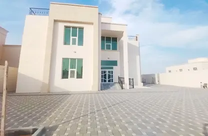 فيلا - 5 غرف نوم - 7 حمامات للايجار في مدينة الرياض - أبوظبي