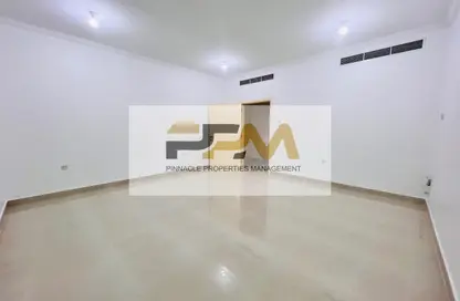 Apartment - 2 Bedrooms - 2 Bathrooms for rent in Hamdan Street - Abu Dhabi