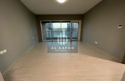 شقة - 2 غرف نوم - 2 حمامات للايجار في المجاز 3 - المجاز - الشارقة