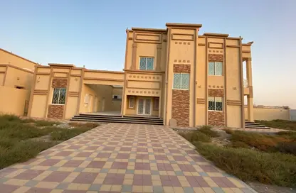 Villa - 4 Bedrooms - 6 Bathrooms for rent in Al Dhait South - Al Dhait - Ras Al Khaimah