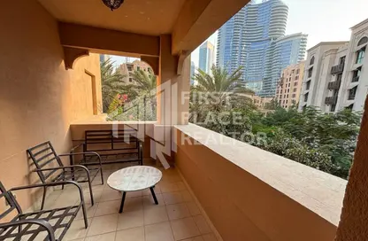 شقة - 2 غرف نوم - 2 حمامات للايجار في كمون 4 - كمون - دبي القديمة - وسط مدينة دبي - دبي