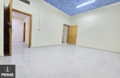 شقة - غرفة نوم - 1 حمام للايجار في بناية المرور - شارع سلطان بن زايد الاول - منطقة المرور - أبوظبي