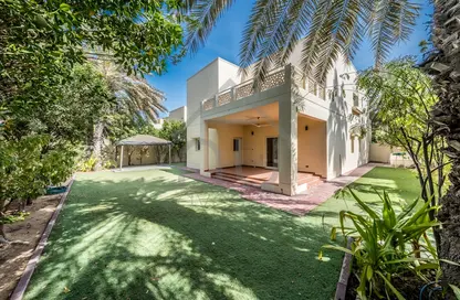 Villa - 4 Bedrooms - 4 Bathrooms for rent in Meadows 5 - Meadows - Dubai