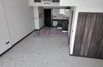 Apartment - Studio - 1 Bathroom for rent in Rukan Tower A - Rukan Tower - Dubai Land - Dubai