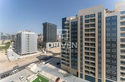 شقة - غرفة نوم - 2 حمامات للايجار في 1 رويال ريزدنس - رويال ريزدنس - مدينة دبي الرياضية - دبي