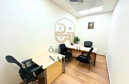 مركز أعمال - استوديو - 2 حمامات للايجار في بناية دار السلام - شارع الكورنيش - أبوظبي