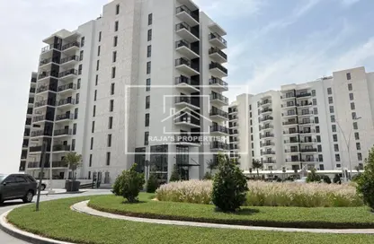 Apartment - 2 Bedrooms - 2 Bathrooms for sale in Waters Edge - Yas Island - Abu Dhabi