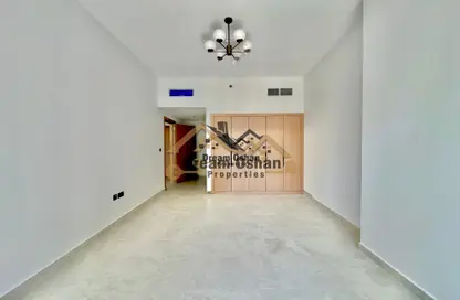 Apartment - 1 Bedroom - 2 Bathrooms for rent in Sama Al Jaddaf - Al Jaddaf - Dubai