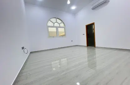 شقة - غرفة نوم - 1 حمام للايجار في مدينة الرياض - أبوظبي