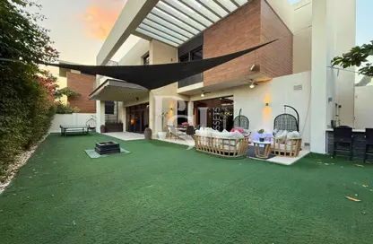 Villa - 4 Bedrooms - 6 Bathrooms for sale in West Yas - Yas Island - Abu Dhabi