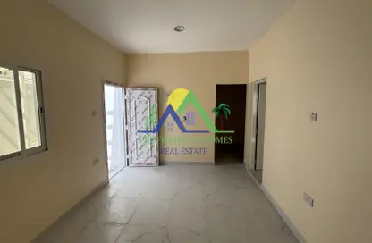 Empty Room image for: Apartment - 1 Bedroom - 1 Bathroom for rent in Al Khabisi - Al Ain, Image 1