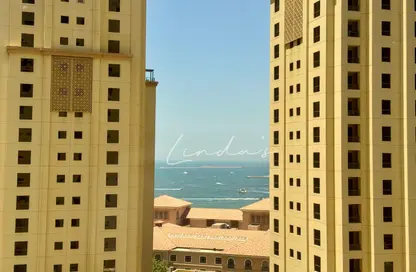 شقة - 3 غرف نوم - 4 حمامات للايجار في مرجان 5 - مرجان - مساكن شاطئ الجميرا - دبي