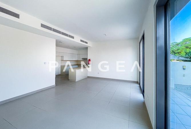 15742011 - Property Image 2