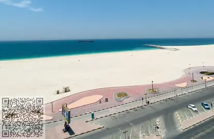 Apartment - 3 Bedrooms - 3 Bathrooms for rent in Corniche Tower - Ajman Corniche Road - Ajman