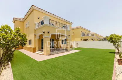 Villa - 3 Bedrooms - 4 Bathrooms for rent in Legacy - Jumeirah Park - Dubai