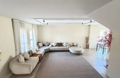 فيلا - 3 غرف نوم - 3 حمامات للايجار في البرشاء جنوب 1 - جنوب البرشاء - البرشاء - دبي