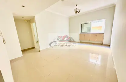 Apartment - 1 Bedroom - 2 Bathrooms for rent in Muwaileh 29 Building - Muwaileh - Sharjah