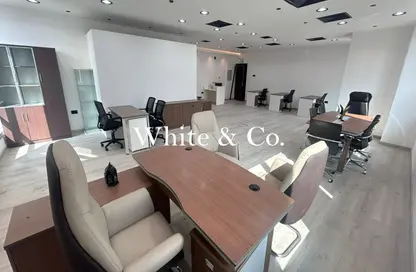 مكتب - استوديو - 1 حمام للايجار في القمة - الخليج التجاري - دبي