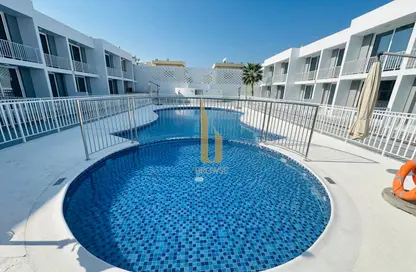 Villa - 3 Bedrooms - 3 Bathrooms for rent in Jumeirah 3 Villas - Jumeirah 3 - Jumeirah - Dubai