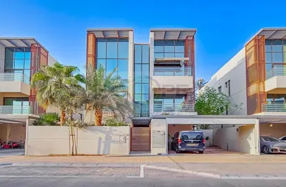 Outdoor Building image for: Villa - 6 Bedrooms - 7 Bathrooms for sale in Grand Views - Meydan Gated Community - Meydan - Dubai, Image 1