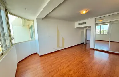 فيلا - 4 غرف نوم - 4 حمامات للايجار في فلل الجميرا 1 - جميرا 1 - الجميرا - دبي