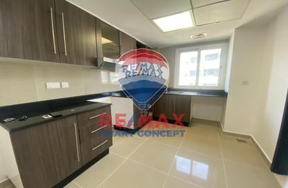 Apartment - 3 Bedrooms - 4 Bathrooms for sale in Tower 10 - Al Reef Downtown - Al Reef - Abu Dhabi
