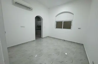 Apartment - 1 Bedroom - 1 Bathroom for rent in Mohamed Bin Zayed Centre - Mohamed Bin Zayed City - Abu Dhabi