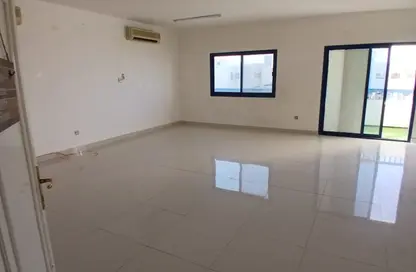 شقة - 3 غرف نوم - 3 حمامات للايجار في النيادات - العين