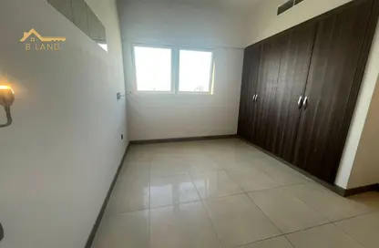 Apartment - 1 Bedroom - 2 Bathrooms for rent in Qasimia 10 building - Al Mahatta - Al Qasimia - Sharjah