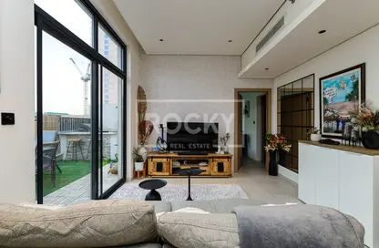 Apartment - 1 Bedroom - 2 Bathrooms for sale in Beverly Residence - Jumeirah Village Circle - Dubai
