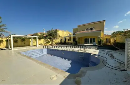 Villa - 4 Bedrooms - 5 Bathrooms for rent in Legacy - Jumeirah Park - Dubai