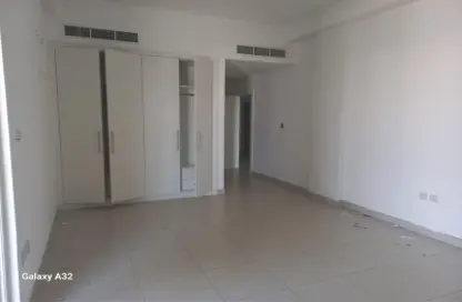 شقة - غرفة نوم - 2 حمامات للايجار في 3A-3B الخيل هايتس - القوز 4 - القوز - دبي