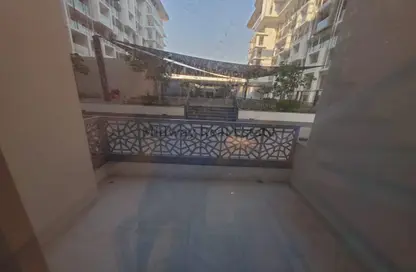 Apartment - 2 Bedrooms - 2 Bathrooms for rent in Oasis Residences - Masdar City - Abu Dhabi