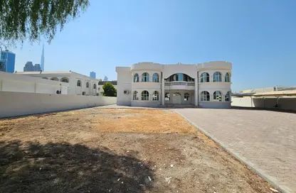 Villa - Studio - 7 Bathrooms for rent in Satwa Road - Al Satwa - Dubai