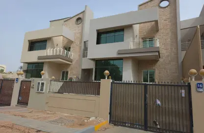 فيلا - 7 غرف نوم - 8 حمامات للايجار في الخالدية - أبوظبي